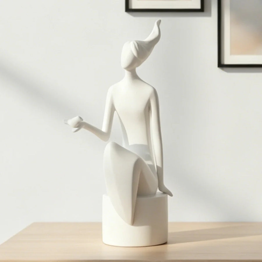 Figurines & Sculpture