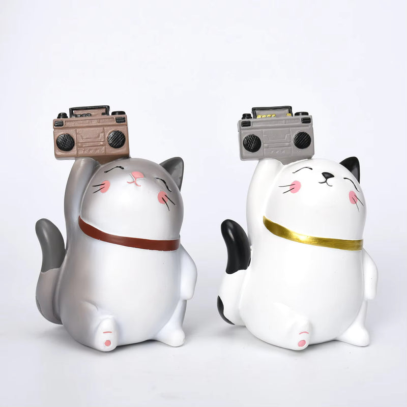 Cat Figurine Modern Resin 11x10x15.6cm AX04S034