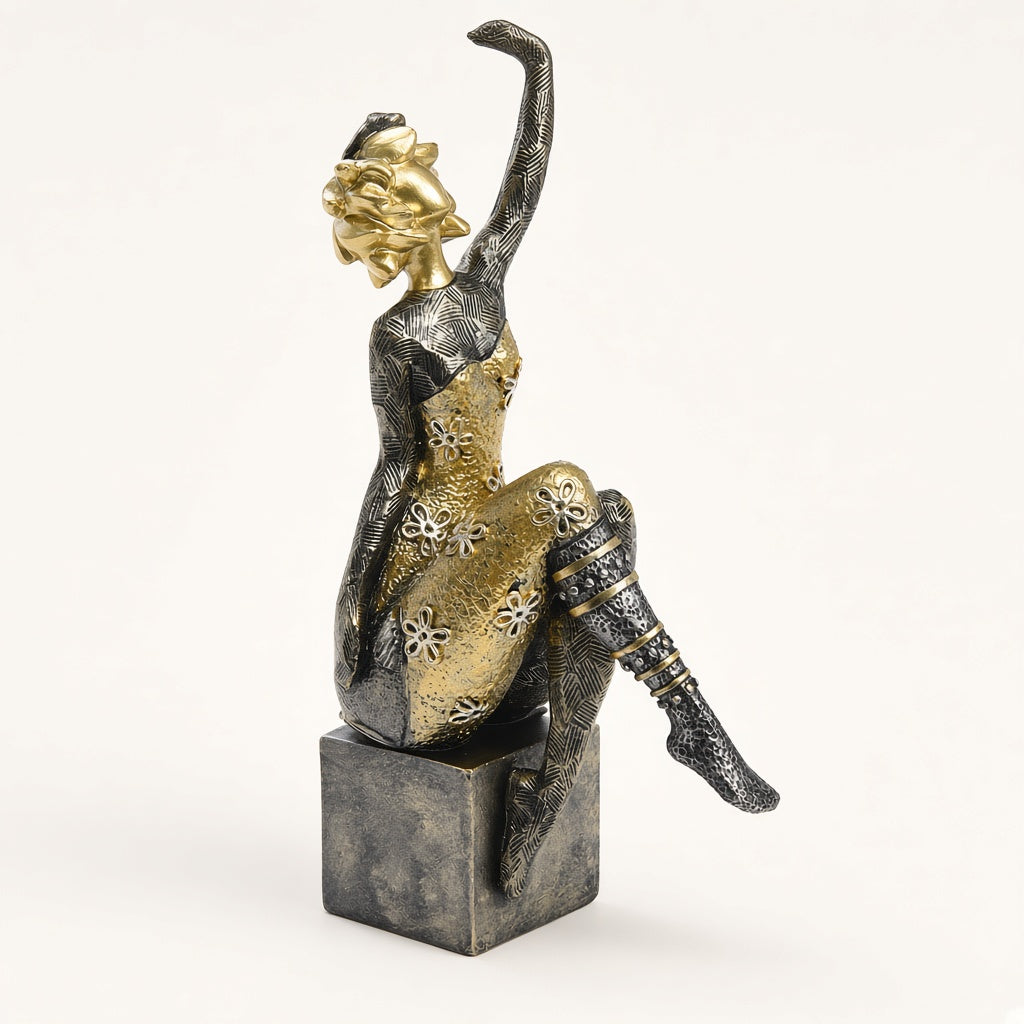 Gilt Sprig Lady, Arm Raised, three-quarter view