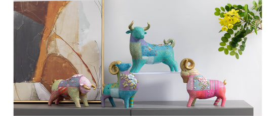 Flora Patch Ram, Large on a console